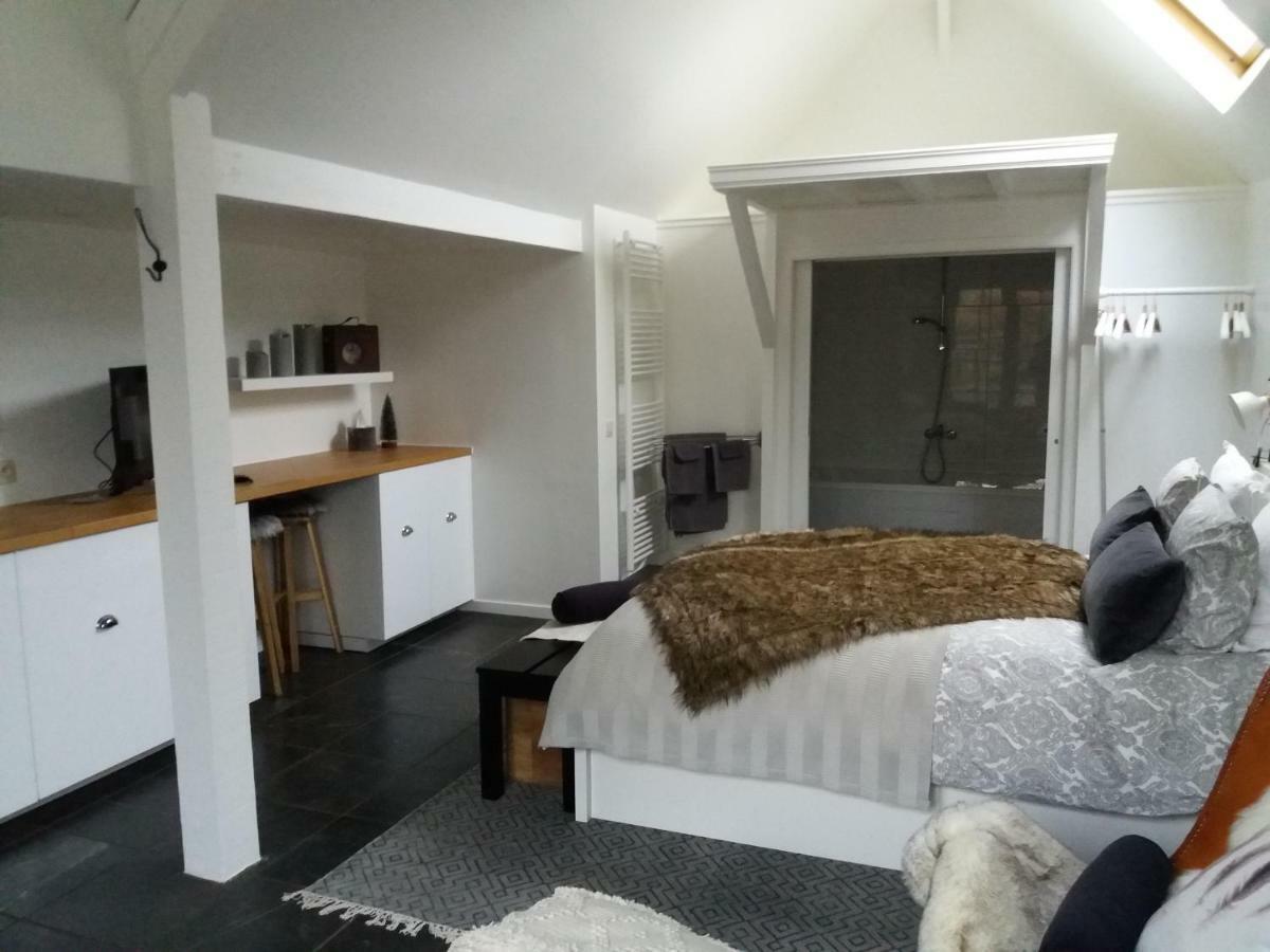 L'eau Claire Bed & Breakfast *